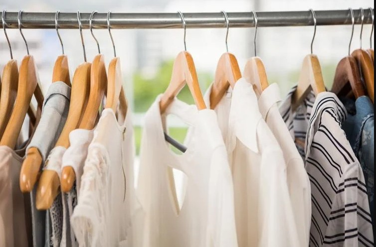 Sustainable Style: Choosing Quality Over Quantity in Your Closet