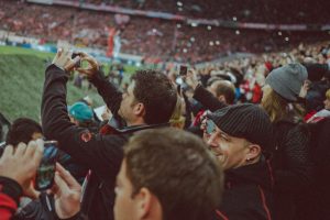 How Busy Fans Still Find Time to Follow World Cup Matches Properly
